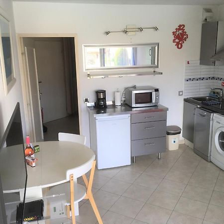 Agreable Appartement 4 Personnes A Villeneuve-Loubet Plage, Piscine, Mer, Commerces A Proximite Exteriör bild