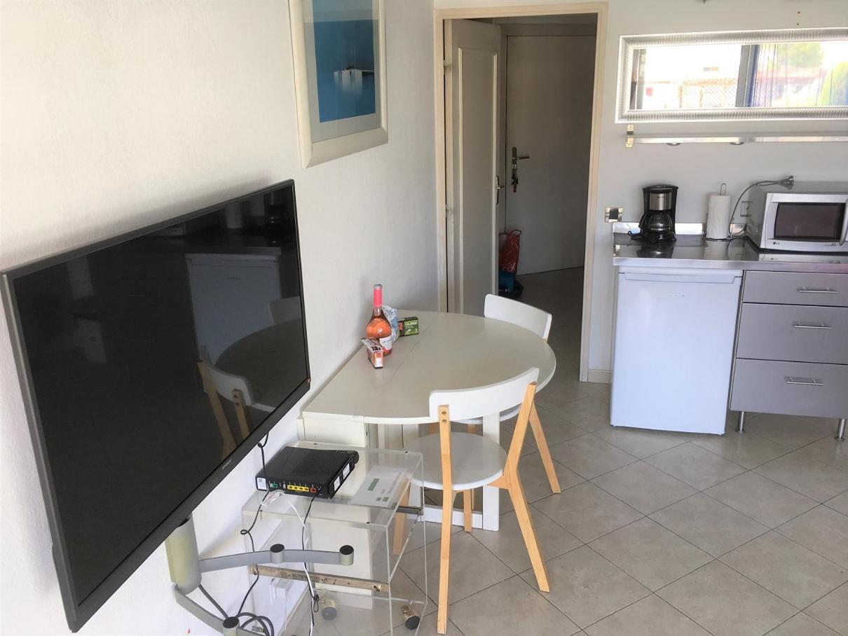 Agreable Appartement 4 Personnes A Villeneuve-Loubet Plage, Piscine, Mer, Commerces A Proximite Exteriör bild